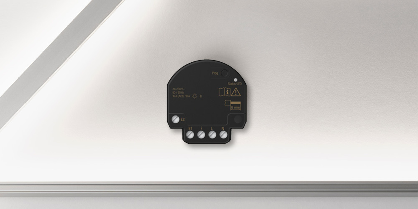 JUNG HOME Jalousieaktor Mini bei DSM Elektrotechnik GmbH in Meiningen